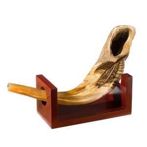 Shofar Holder: Wood for Size B and up Ram Horns